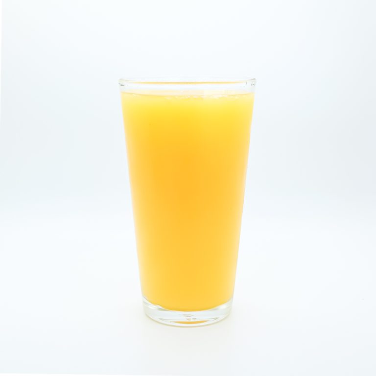 Jugo Fresco y Natural de Naranja