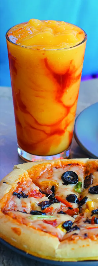 Combo Pizza de Bakings: pizza individual y smoothie